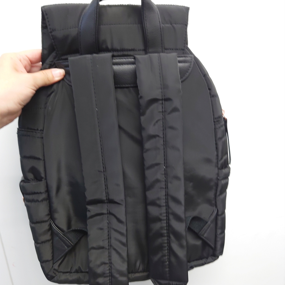 Backpack - Picture 2 of 4